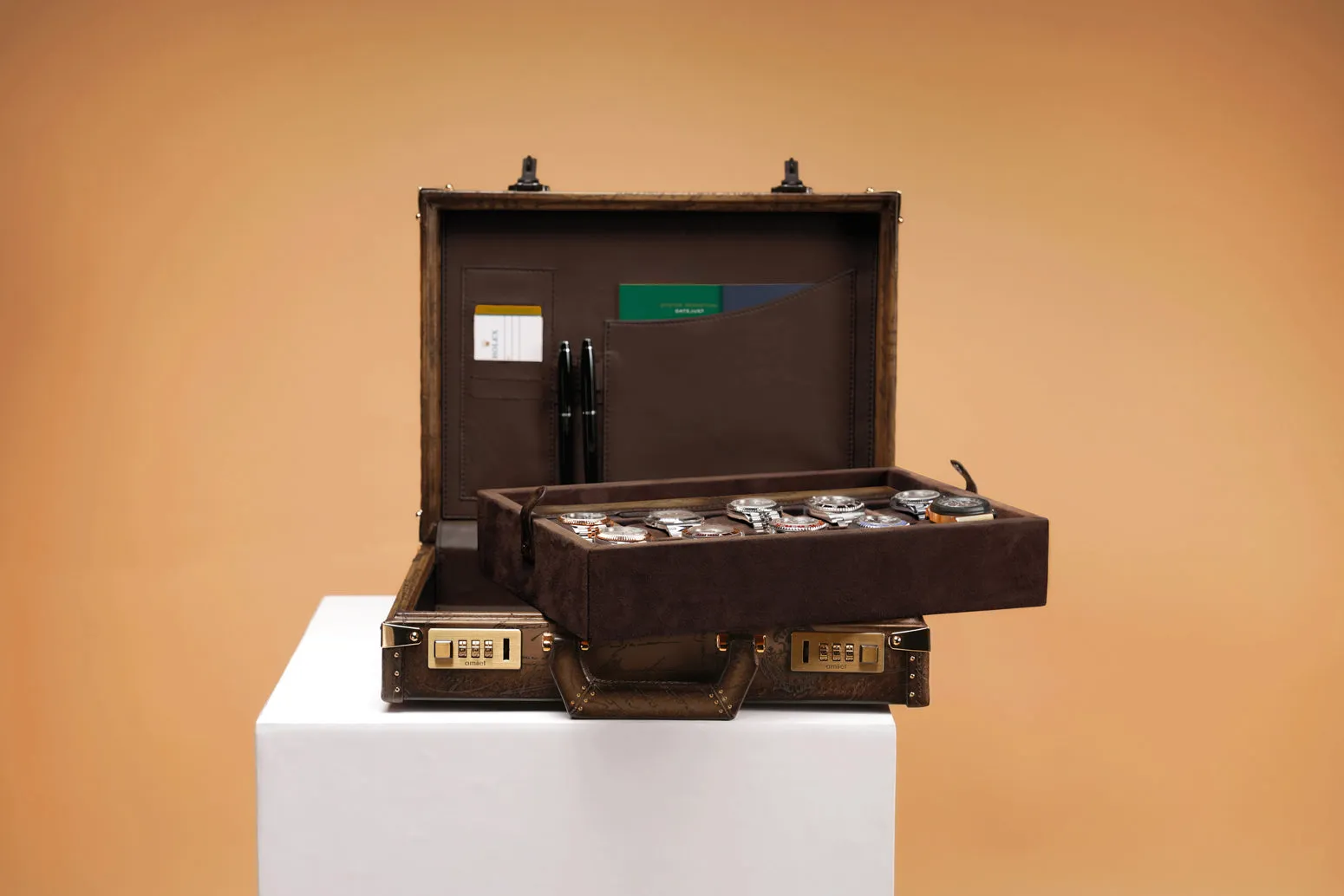 Artos Watch Case - Master Edition Parchment Patina Java Brown