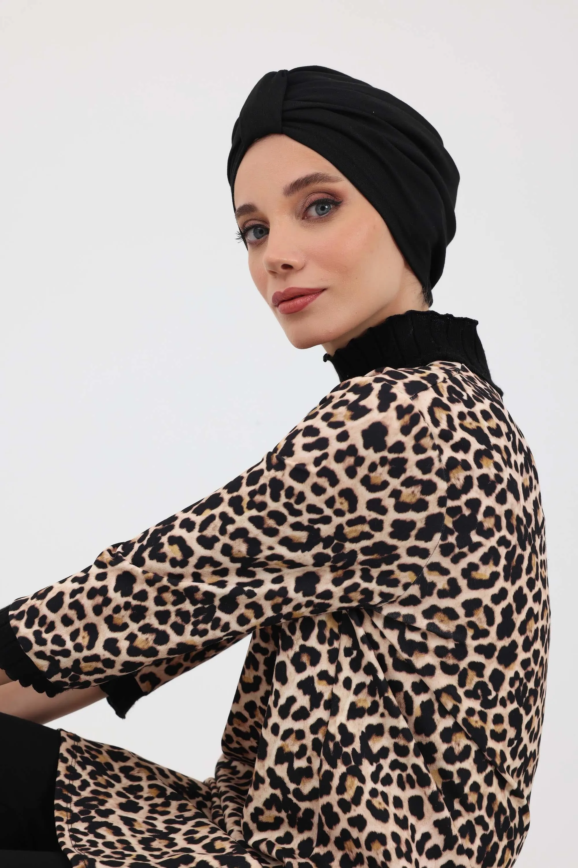Fashionable Instant Turban Bonnet for Women, Warm Winter Chemo Headwear, Easy Wrap Stylish Winter Bonnet Cap,B-68IV