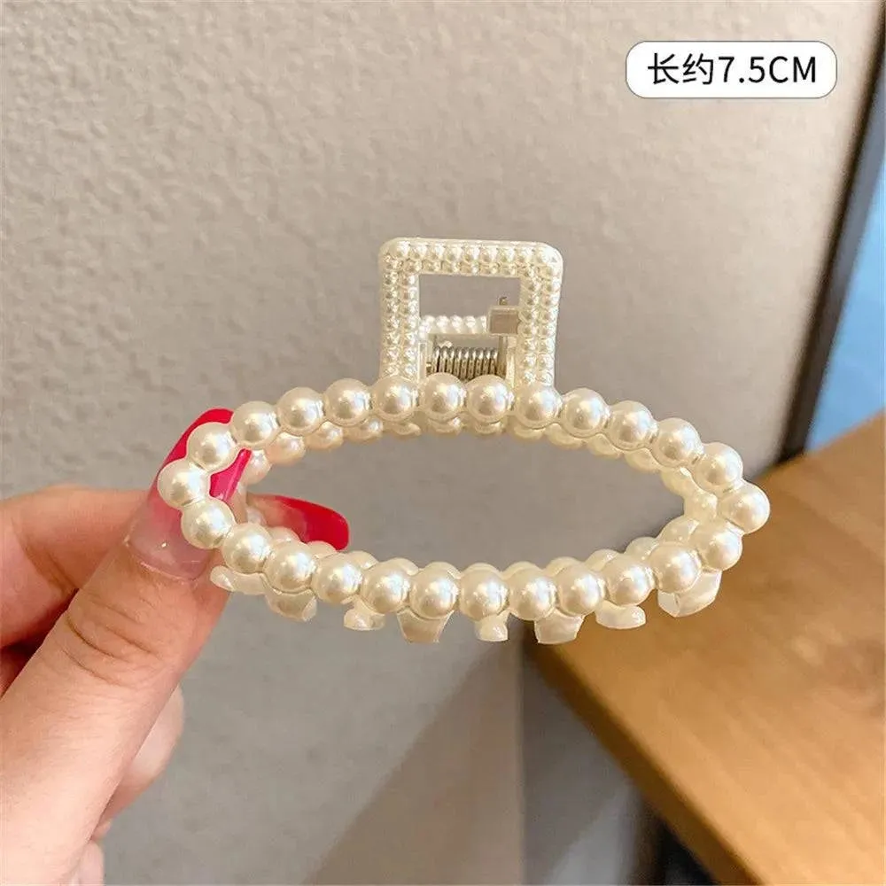 Geometric Retro Imitation Pearl Hair Claw - Stylish Women's Hair Accessories