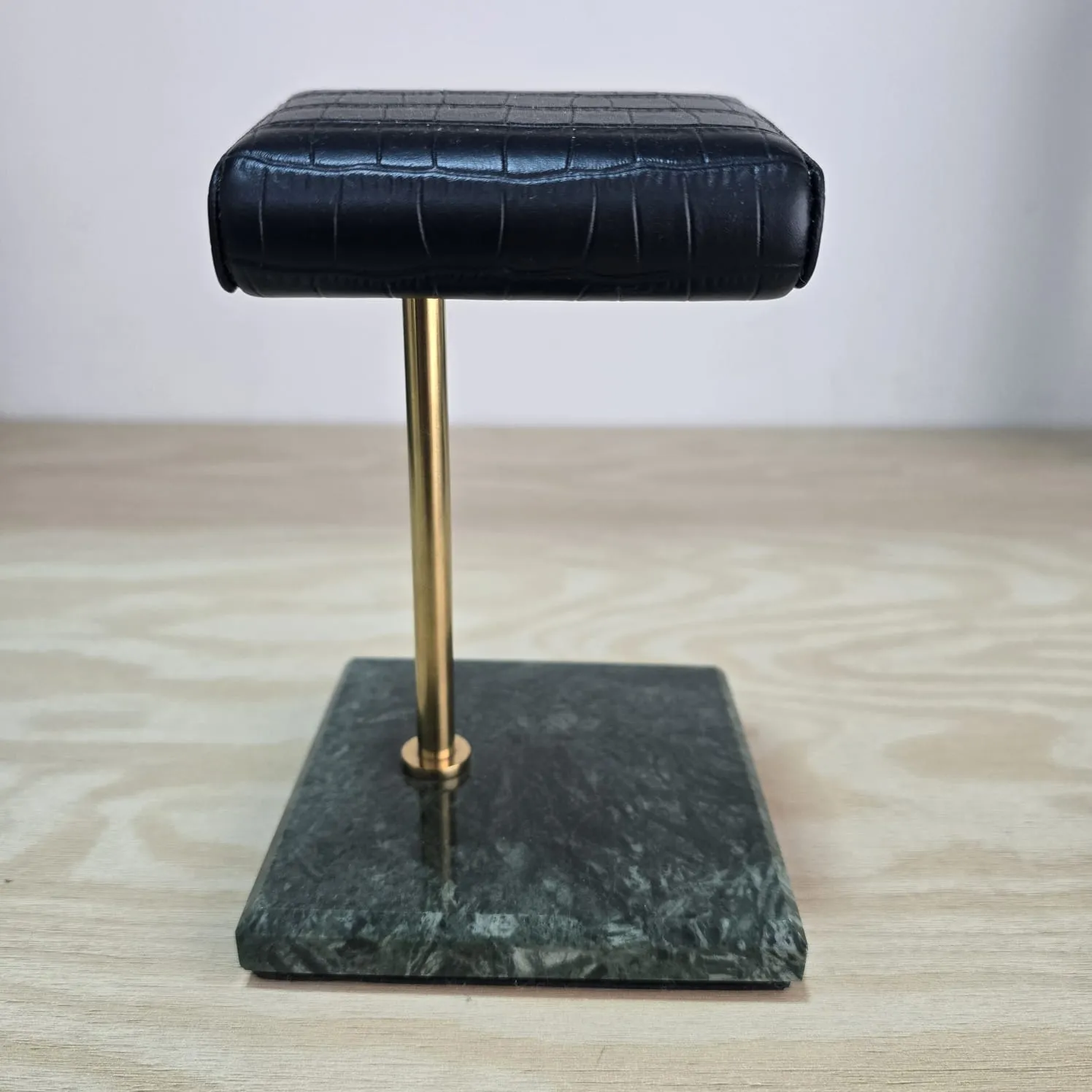 Luxury Watch Stand - Single Cushion (Marble Base) - Green