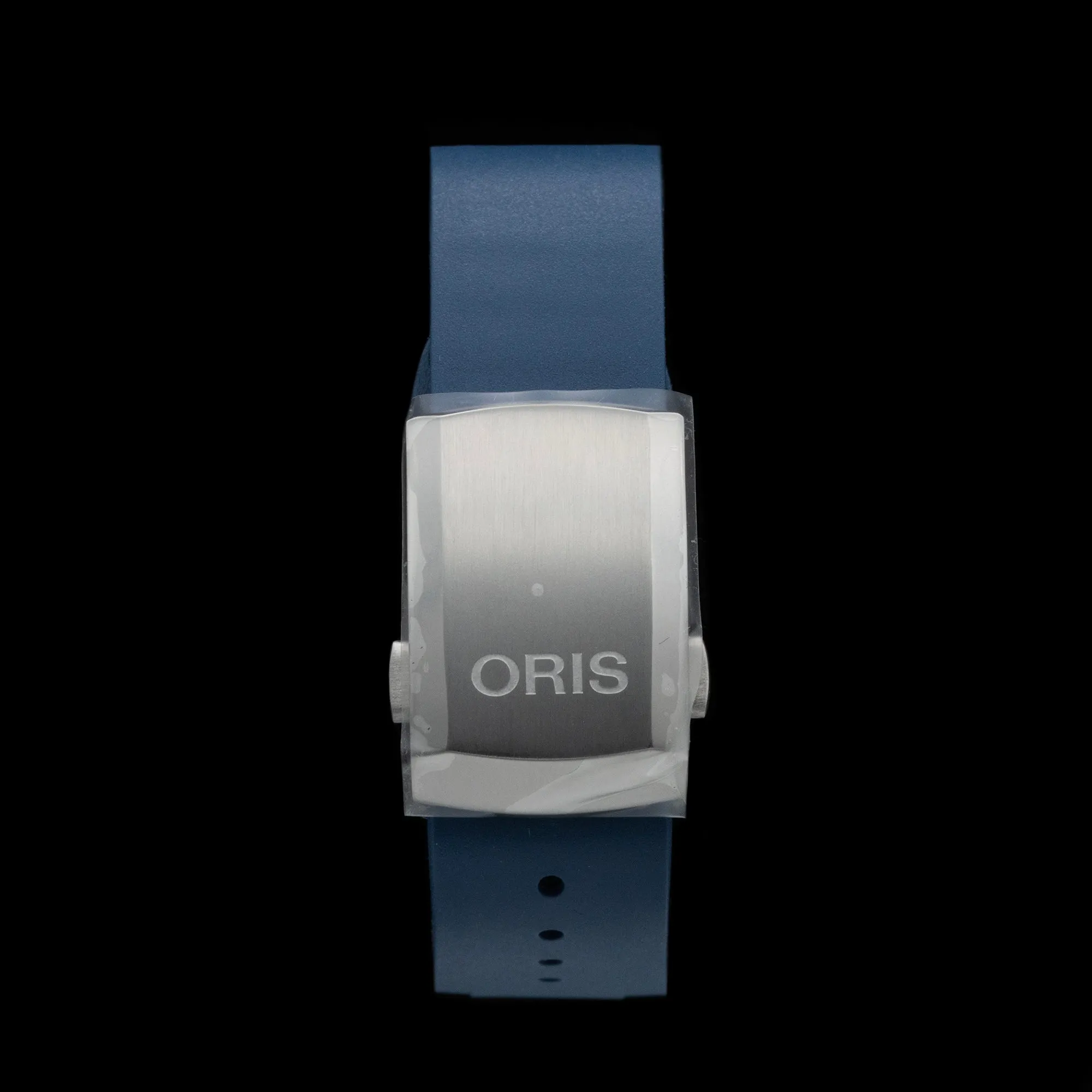 Oris - 2024 Aquis Date Blue 41.5mm on Rubber